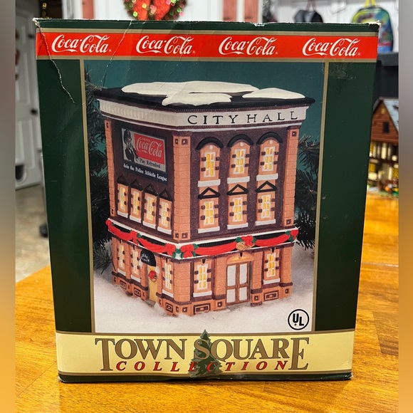 Vintage 1993 Coke Brand Town Square Collection City Hall - Picture 7 of 8